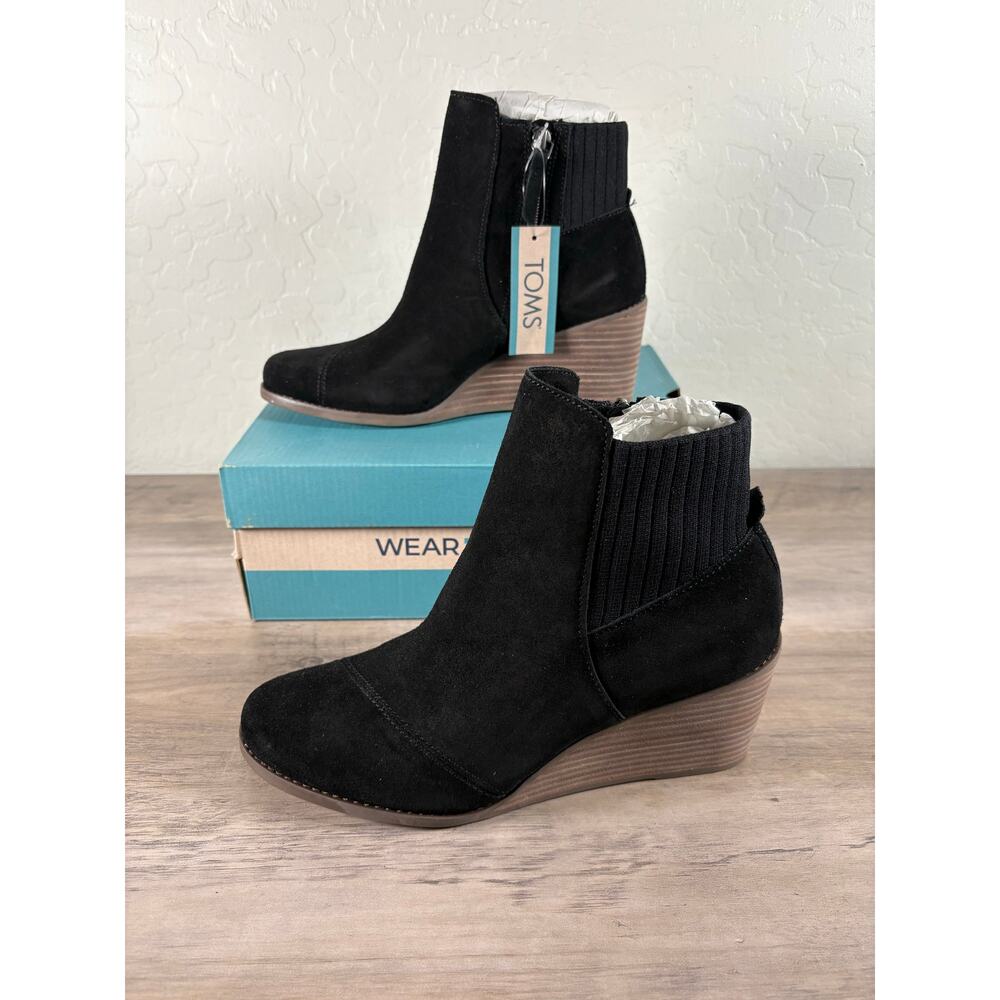 TOMS Sadie Black Suede Wedge Booties Ankle Boots Ribbed Knit Size 9 10016851